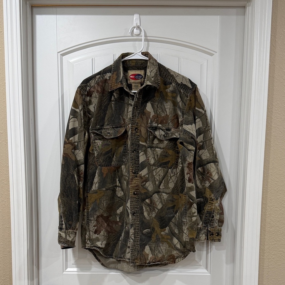 Pro Gear by Wrangler Y2K Men's Woodland Camo Button Down Shirt VINTAGE!!